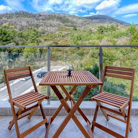 Piskalina Apartment Tivat Bagian luar foto