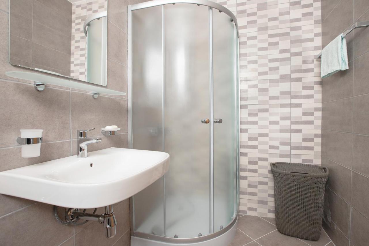 Piskalina Apartment Tivat Bagian luar foto