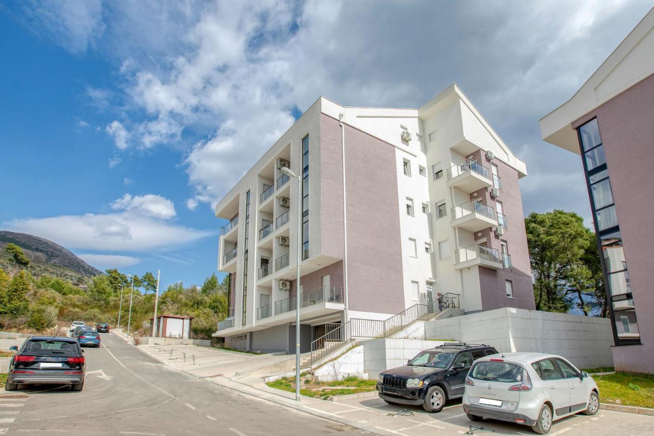 Piskalina Apartment Tivat Bagian luar foto